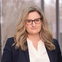 Porträt von Prof. Dr. Miriam Bird
