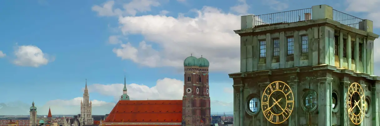 Panoramabild von München mit dem Thiersch-Turm der TUM