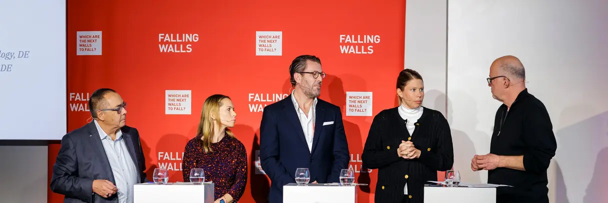 Amelie Heldt (German Chancellery), Urs Gasser, (TUM School of Social Sciences and Technology), Helmut Krcmar (TUM Campus Heilbronn) & Isa Sonnefeld (Google) bei der Paneldiskussion beim Falling Walls Summit 2024 in Berlin