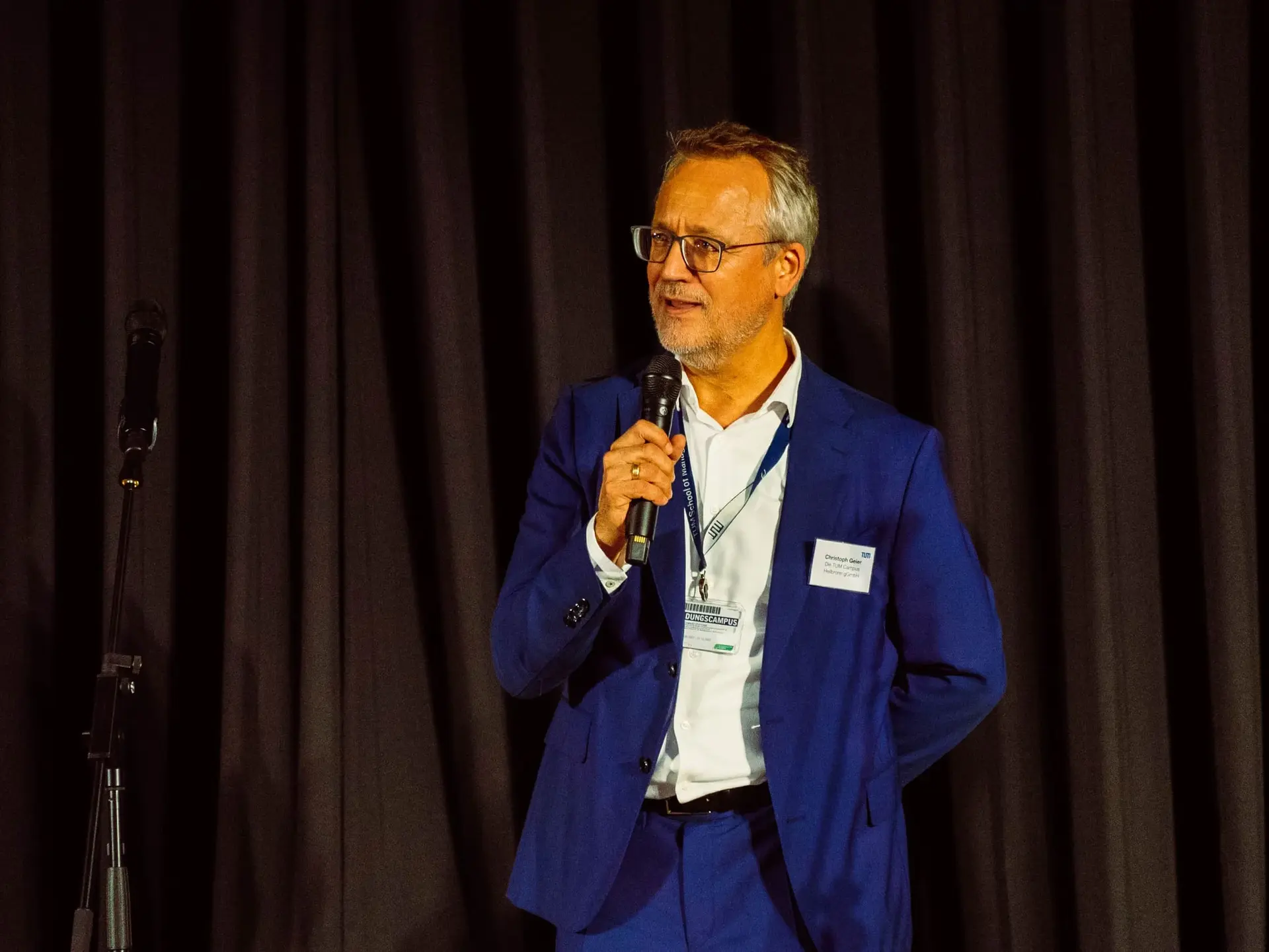 Prof. Geier at TUM Connect 2022 Prof. Geier speaking at TUM Connect 2022